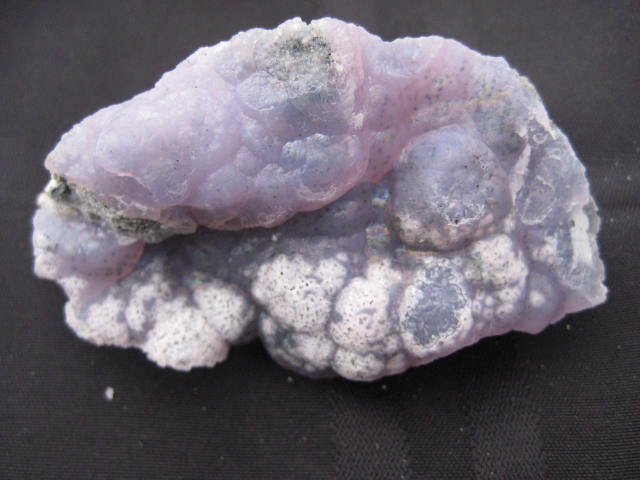 Smithsonite Soothing the emotions, release of stress, deepening of love and compassion 2179